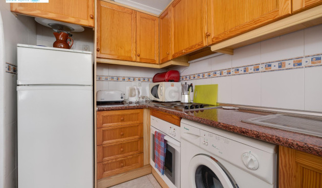 Resale - Villa - Torrevieja - aguas nuevas