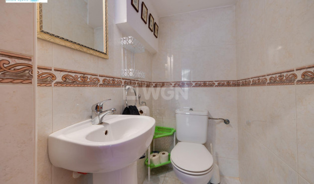 Resale - Villa - Torrevieja - aguas nuevas