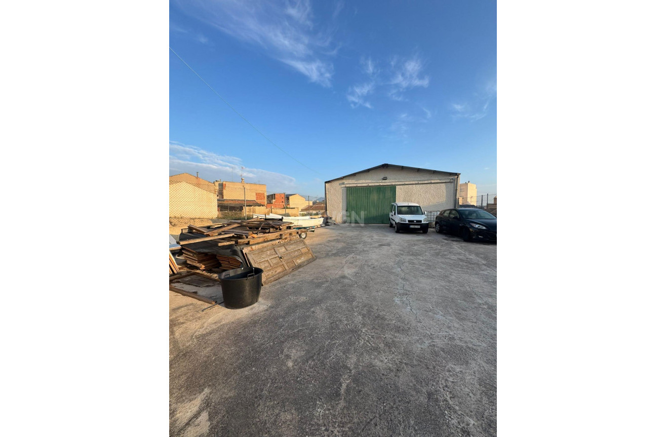 Resale - Plot / Land - Bigastro