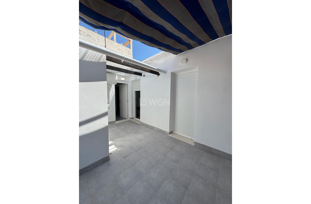 Resale - Apartment / flat - Torrevieja - Centro