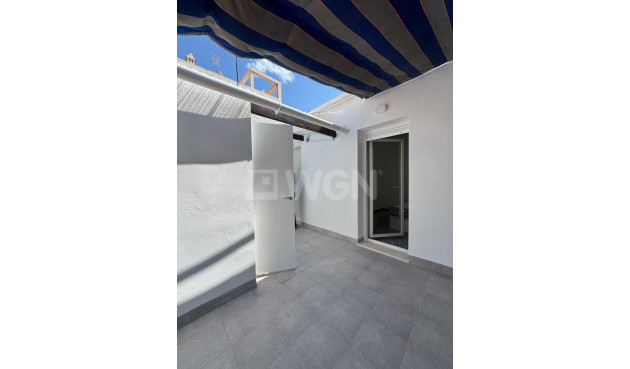 Resale - Apartment / flat - Torrevieja - Centro