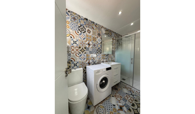 Resale - Apartment / flat - Torrevieja - Centro