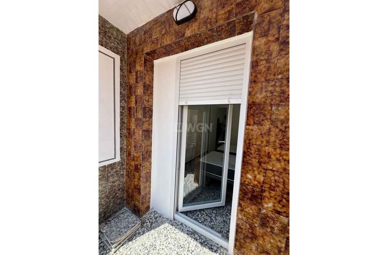 Resale - Apartment / flat - Torrevieja - Centro