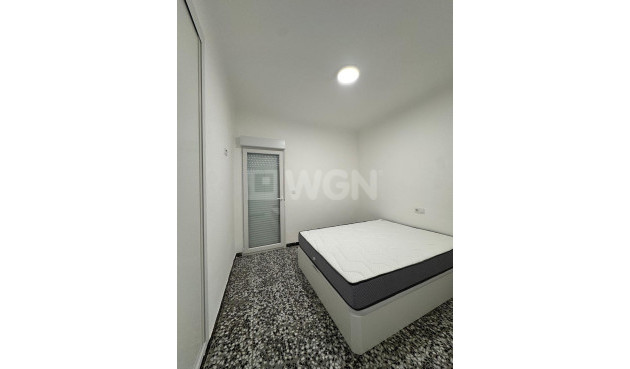 Resale - Apartment / flat - Torrevieja - Centro