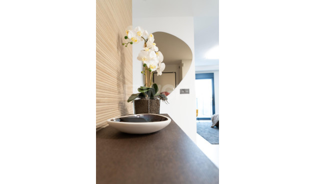 Resale - Apartment / flat - Torrevieja - La Veleta