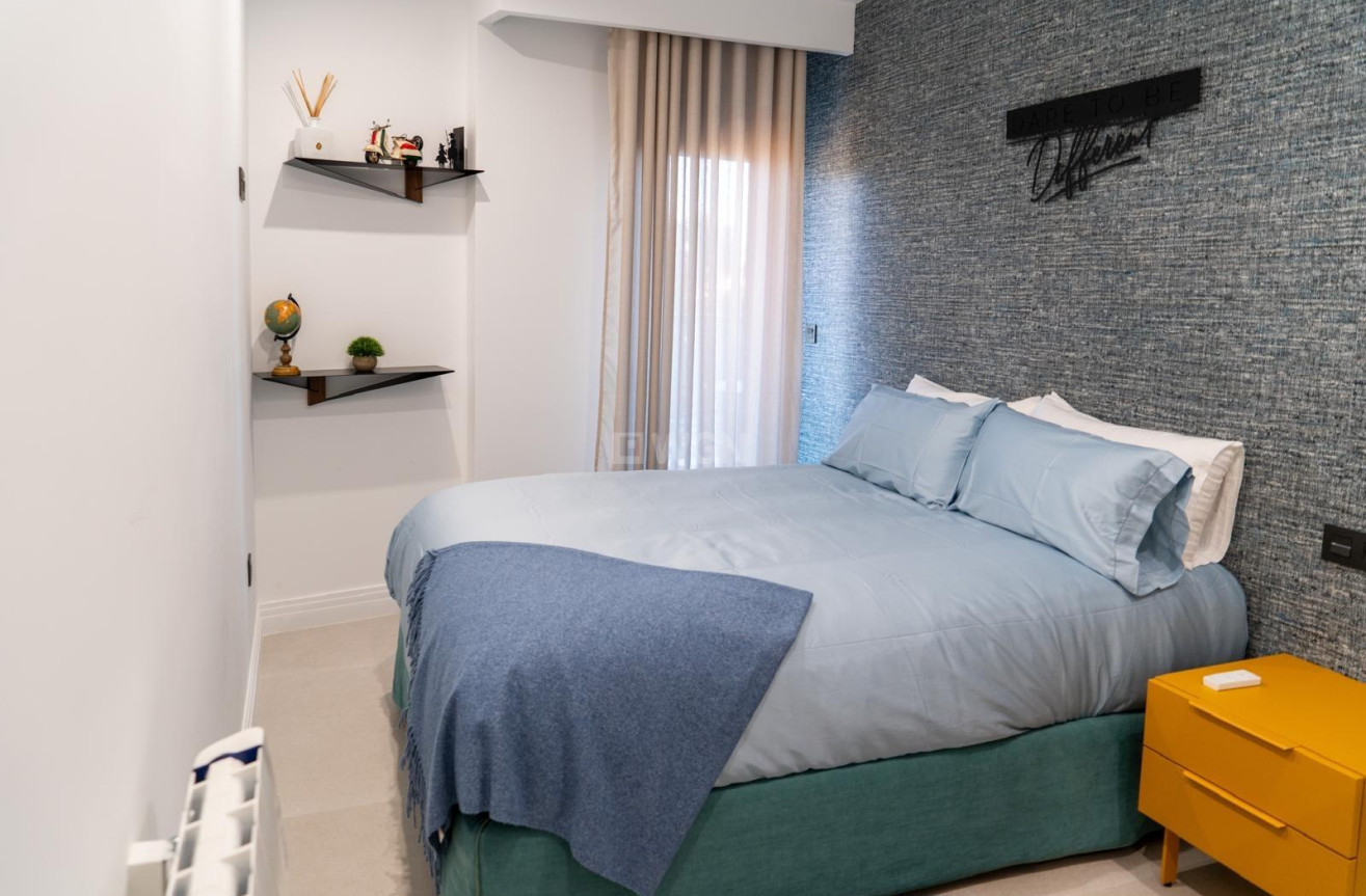 Resale - Apartment / flat - Torrevieja - La Veleta