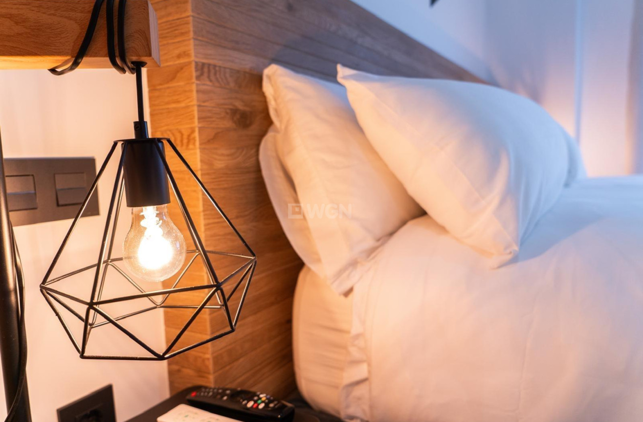 Resale - Apartment / flat - Torrevieja - La Veleta