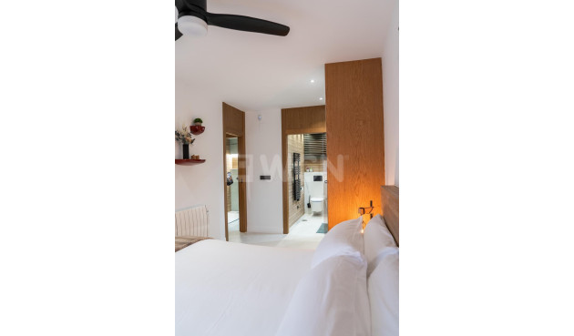 Resale - Apartment / flat - Torrevieja - La Veleta