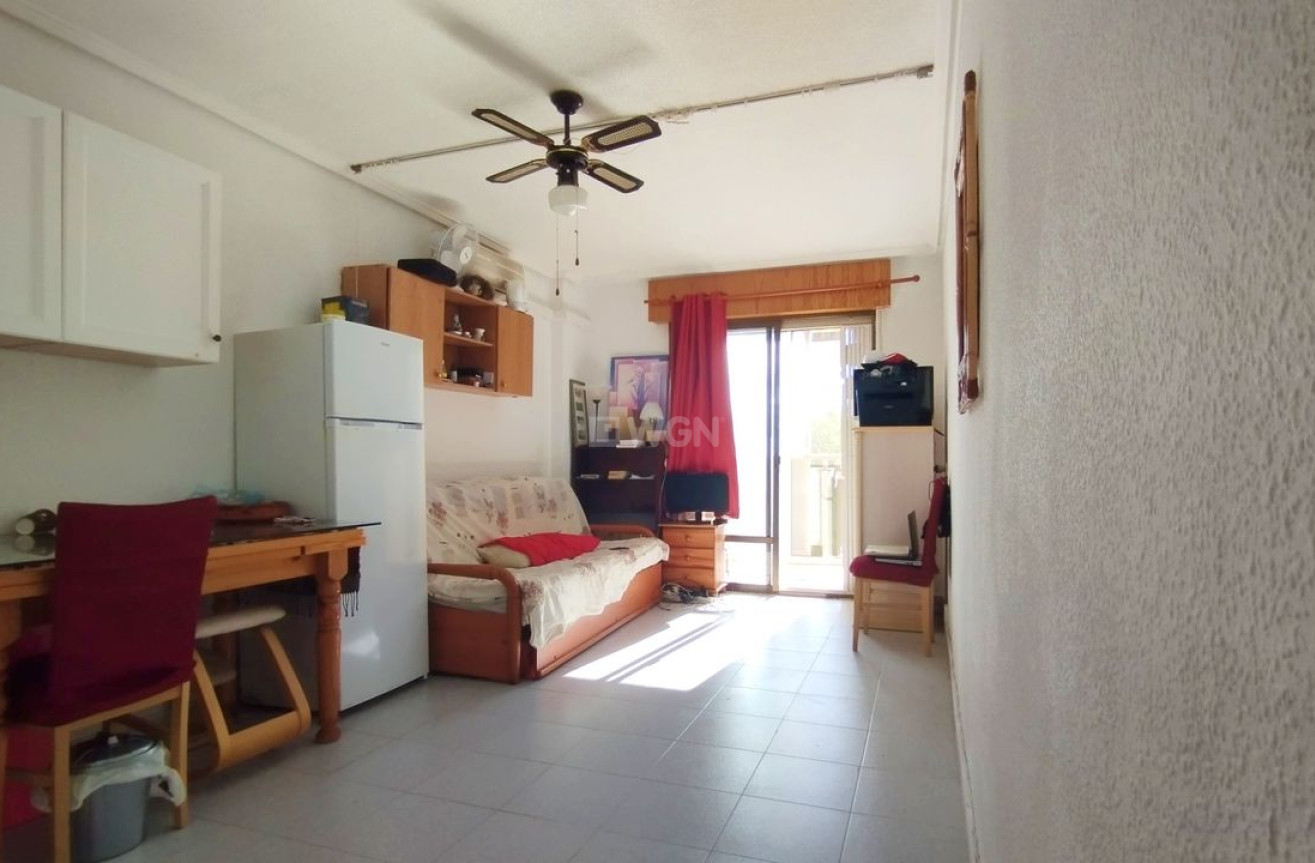 Resale - Apartment / flat - Torrevieja - Costa Blanca