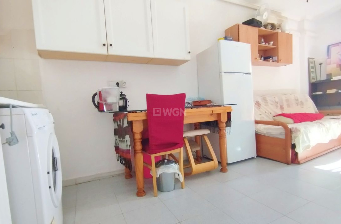 Resale - Apartment / flat - Torrevieja - Costa Blanca