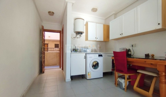 Resale - Apartment / flat - Torrevieja - Costa Blanca