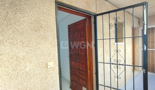 Resale - Apartment / flat - Torrevieja - Costa Blanca