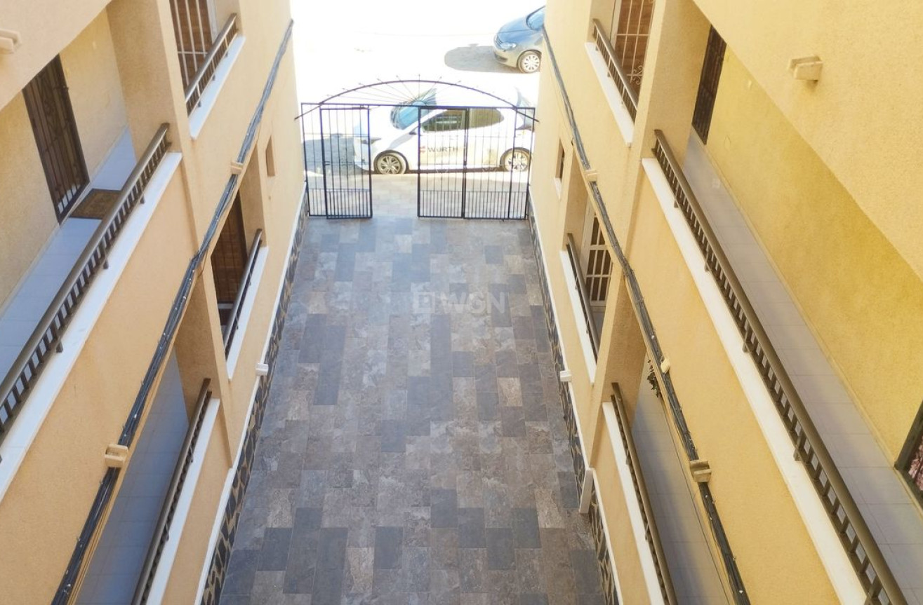 Resale - Apartment / flat - Torrevieja - Costa Blanca