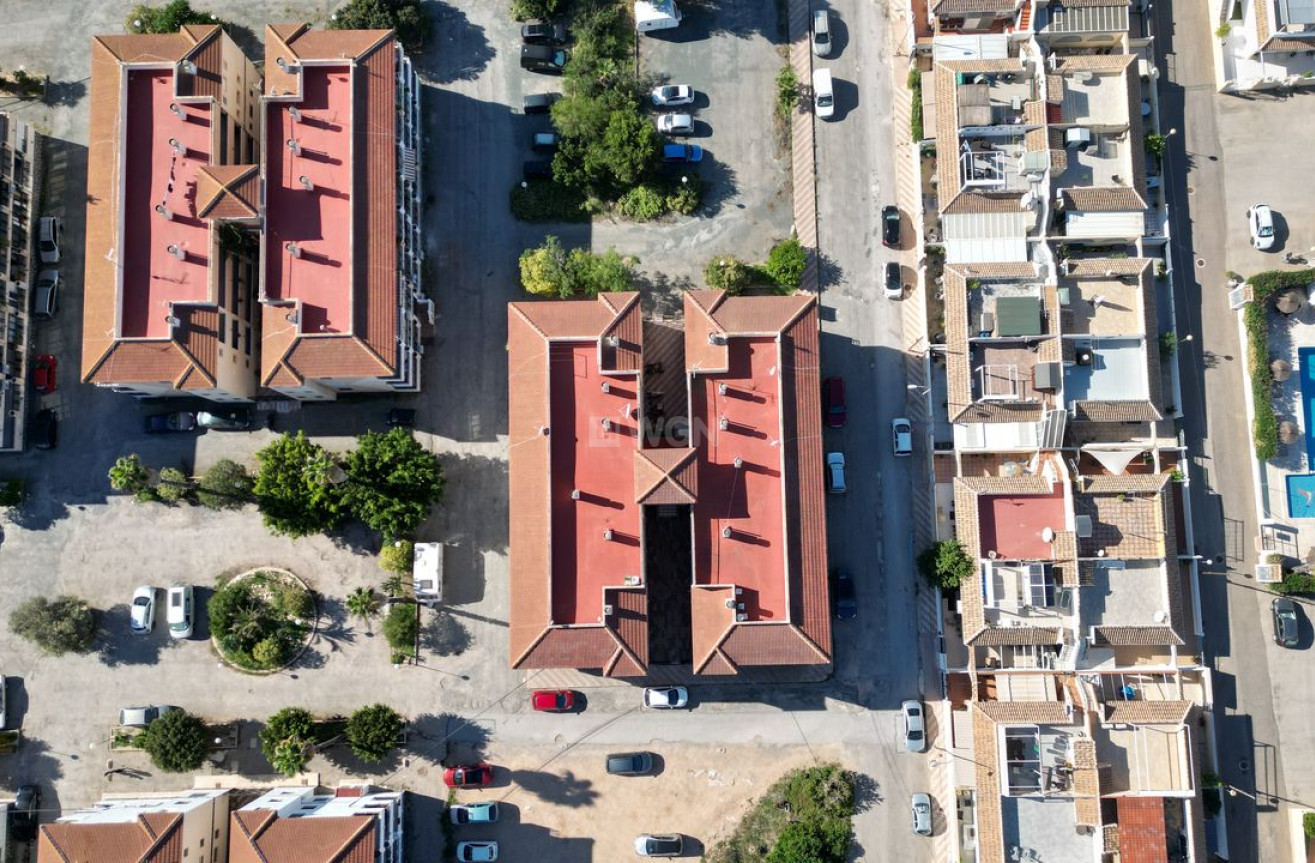 Resale - Apartment / flat - Torrevieja - Costa Blanca