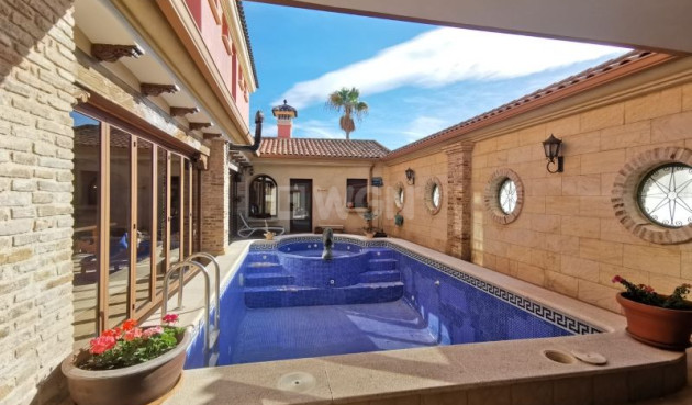 Odsprzedaż - Villa - Orihuela - Inland