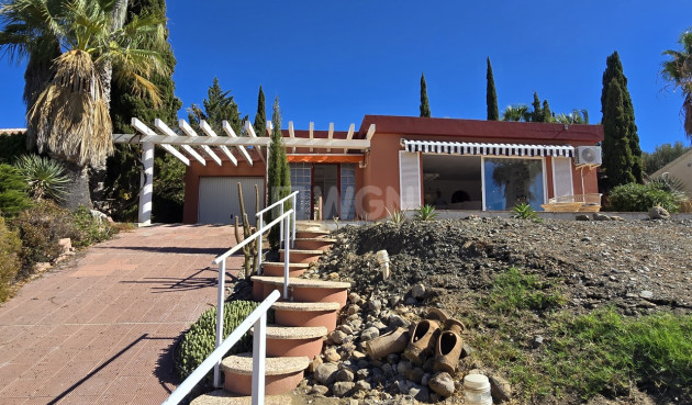 Odsprzedaż - Villa - Alcaucín - Inland