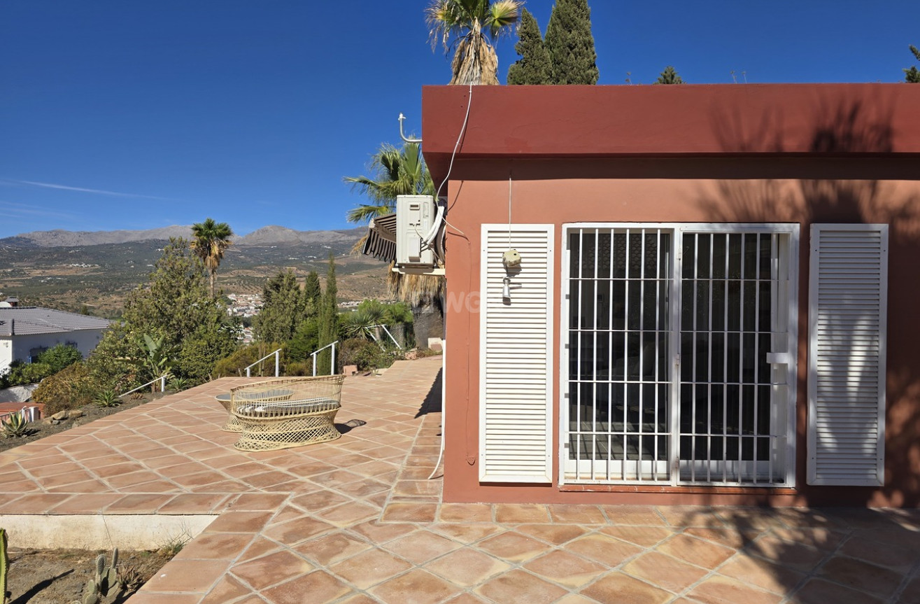 Odsprzedaż - Villa - Alcaucín - Inland