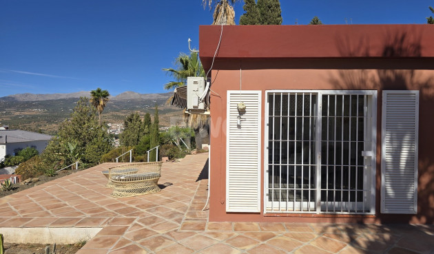 Odsprzedaż - Villa - Alcaucín - Inland