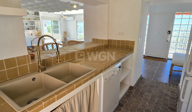 Odsprzedaż - Villa - Alcaucín - Inland