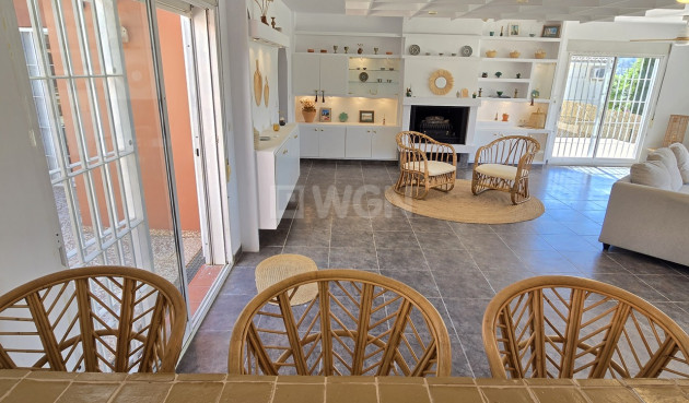 Odsprzedaż - Villa - Alcaucín - Inland