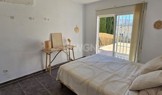 Odsprzedaż - Villa - Alcaucín - Inland