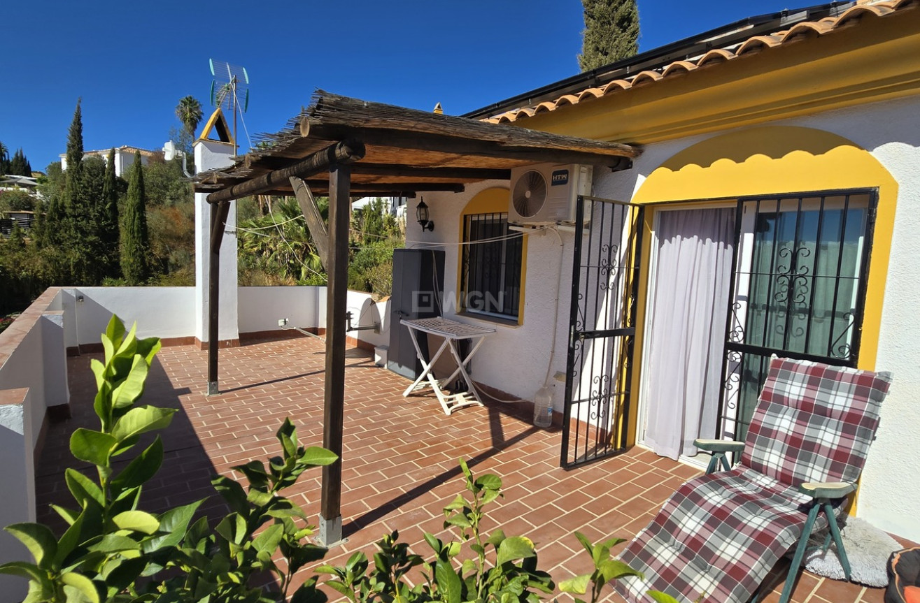 Odsprzedaż - Villa - Vinuela - Inland