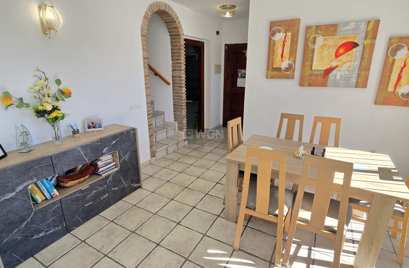 Odsprzedaż - Villa - Vinuela - Inland