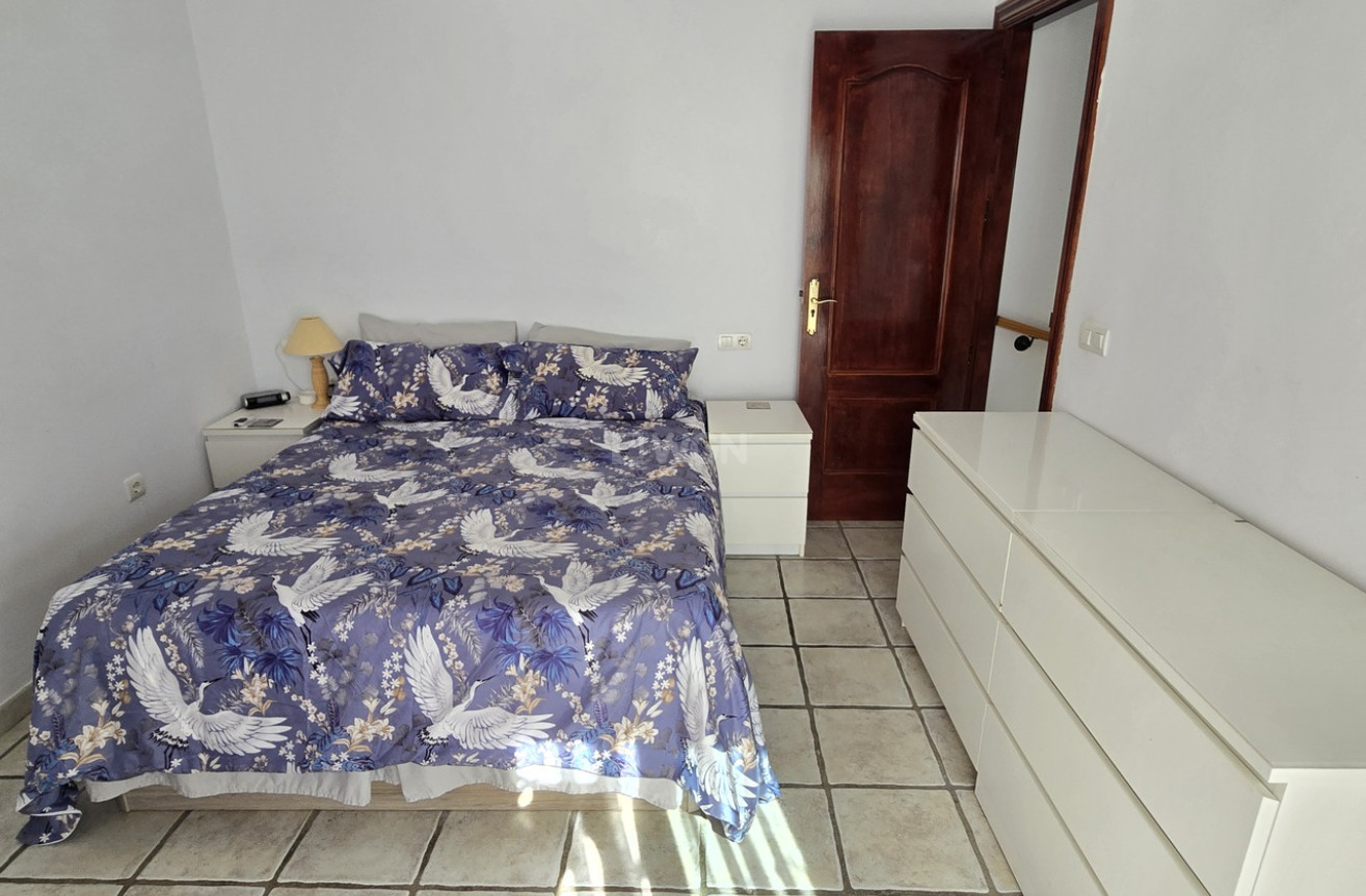 Odsprzedaż - Villa - Vinuela - Inland