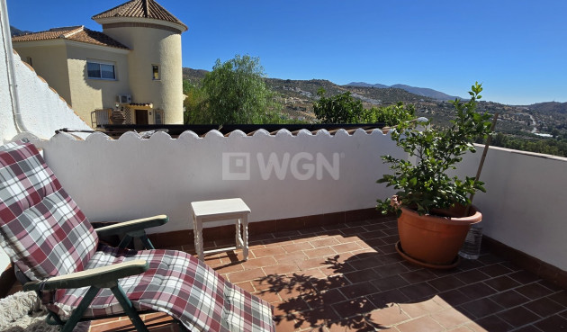 Odsprzedaż - Villa - Vinuela - Inland