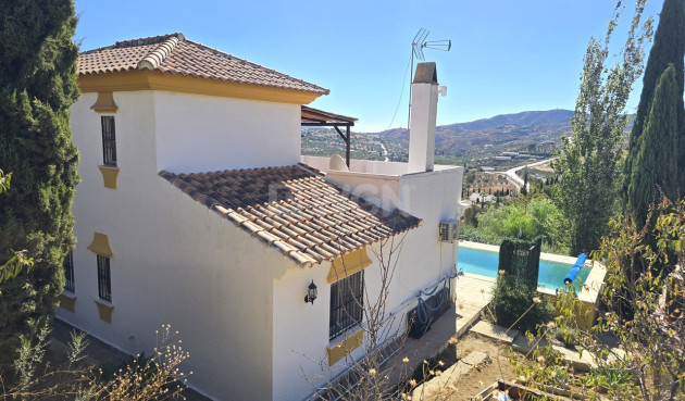 Odsprzedaż - Villa - Vinuela - Inland