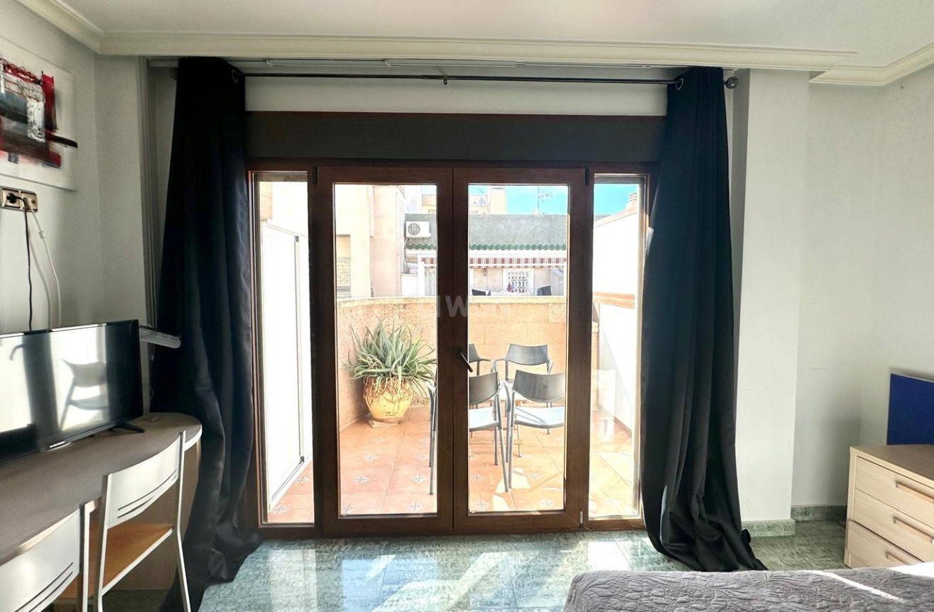 Reventa - Ático - Torrevieja