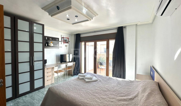 Reventa - Ático - Torrevieja