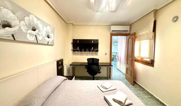 Reventa - Ático - Torrevieja