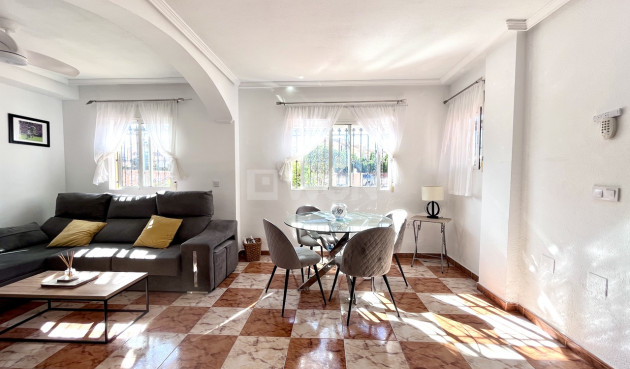 Reventa - Adosado - La Zenia - Costa Blanca