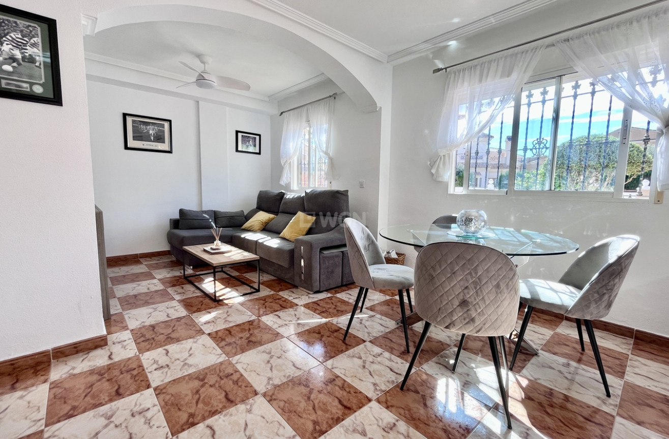 Reventa - Adosado - La Zenia - Costa Blanca