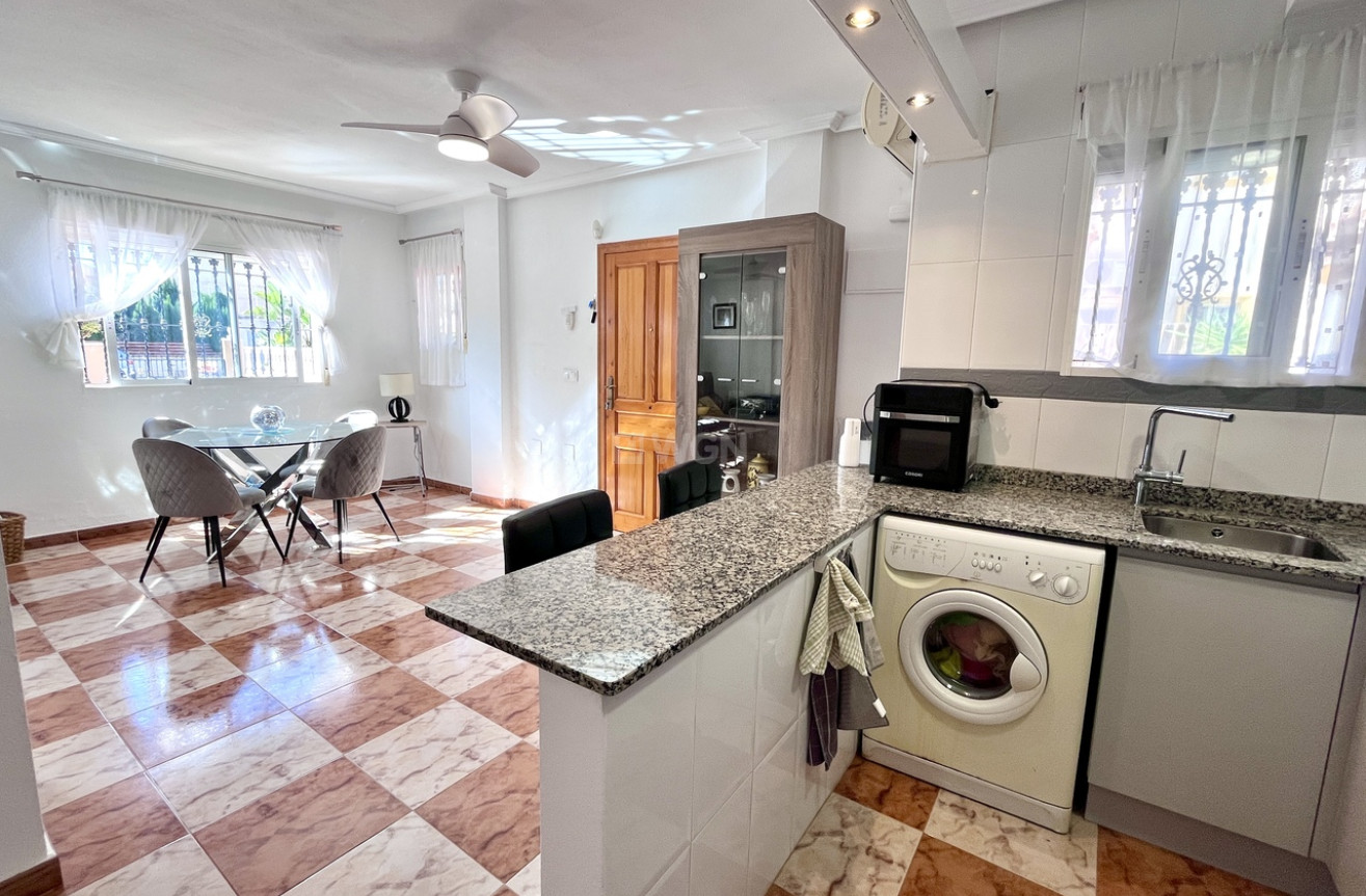 Reventa - Adosado - La Zenia - Costa Blanca