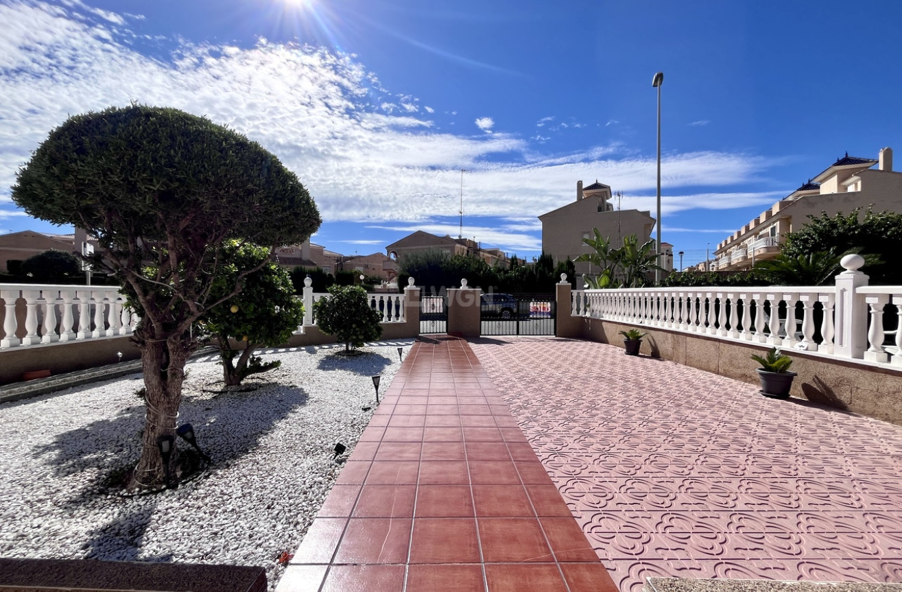 Reventa - Adosado - La Zenia - Costa Blanca