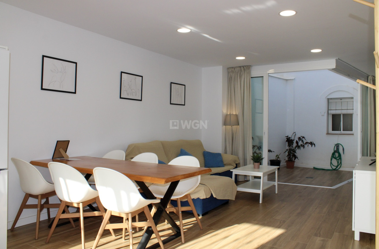 Odsprzedaż - Kamienica - Maro - Costa del Sol