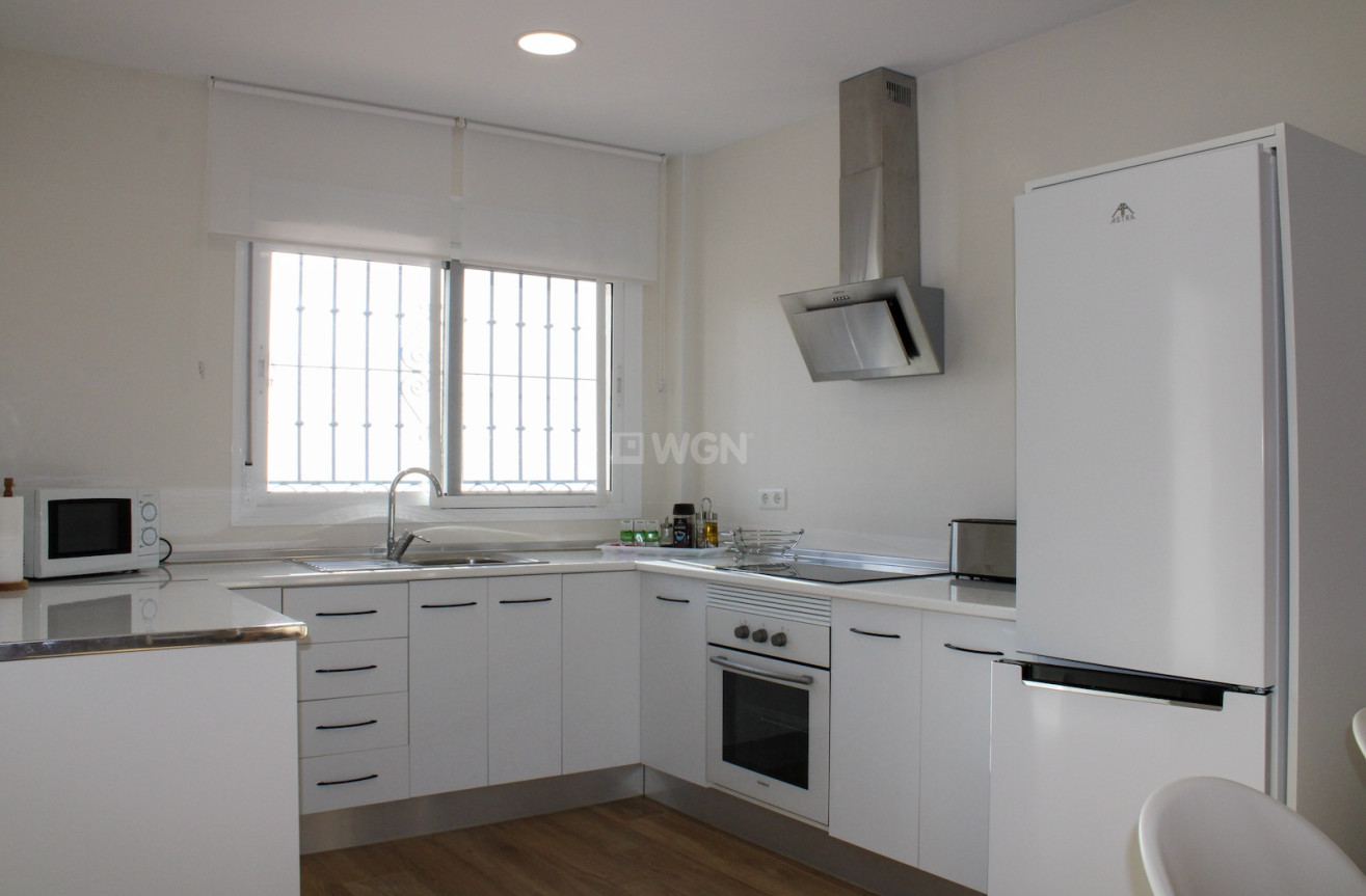 Odsprzedaż - Kamienica - Maro - Costa del Sol