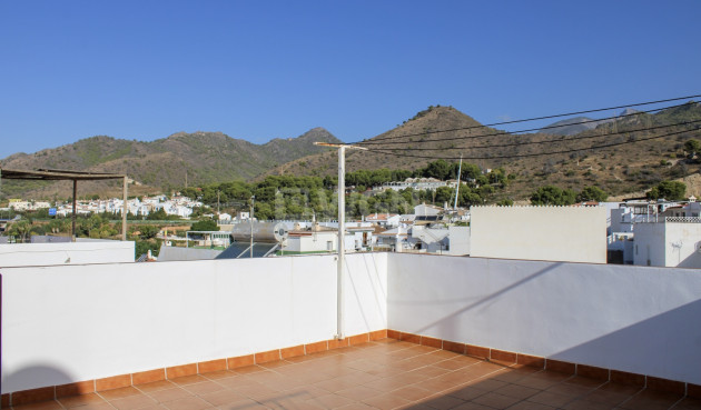 Odsprzedaż - Kamienica - Maro - Costa del Sol