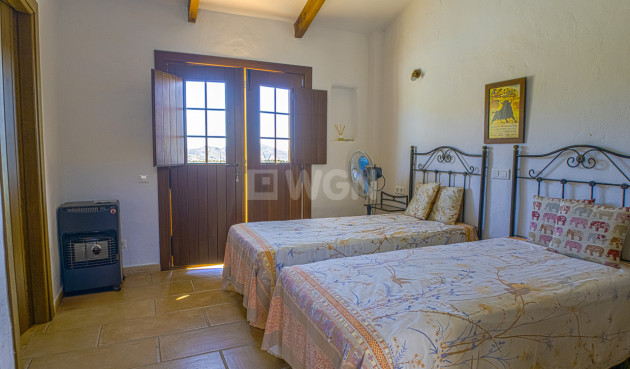 Resale - Villa - Canillas de Aceituno - Inland