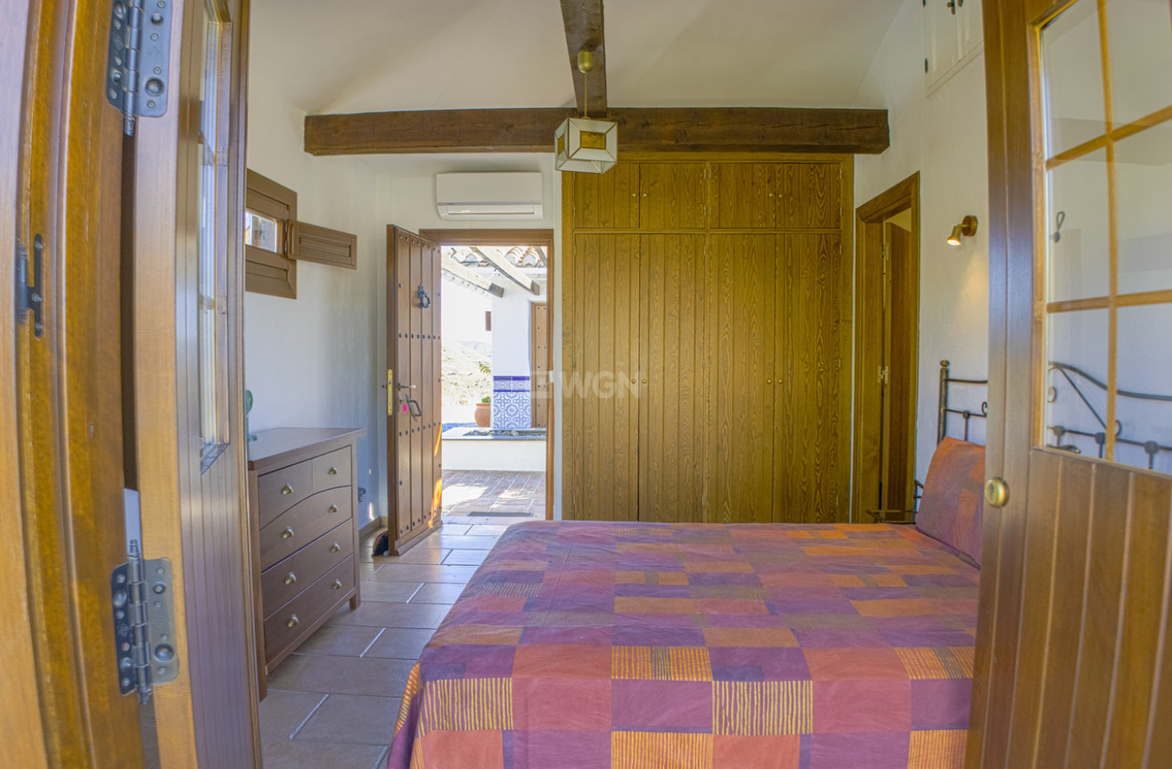 Resale - Villa - Canillas de Aceituno - Inland