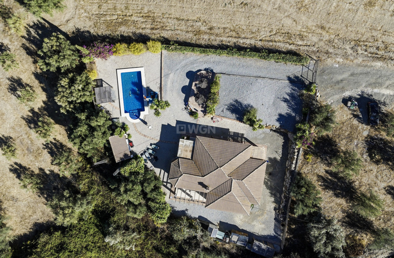 Odsprzedaż - Villa - Alcaucín - Inland