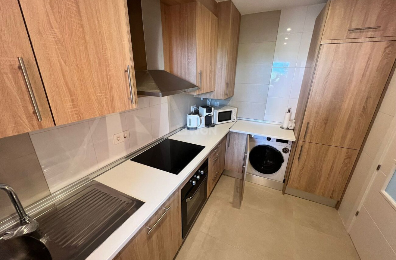 Odsprzedaż - Mieszkanie w bloku - Los Alcázares - SERANA GOLF