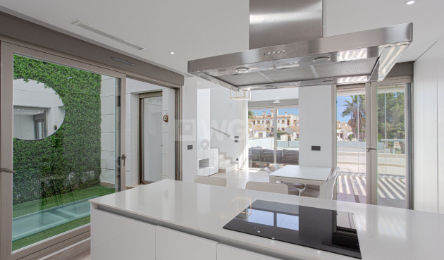 Resale - Villa - Orihuela Costa - Costa Blanca