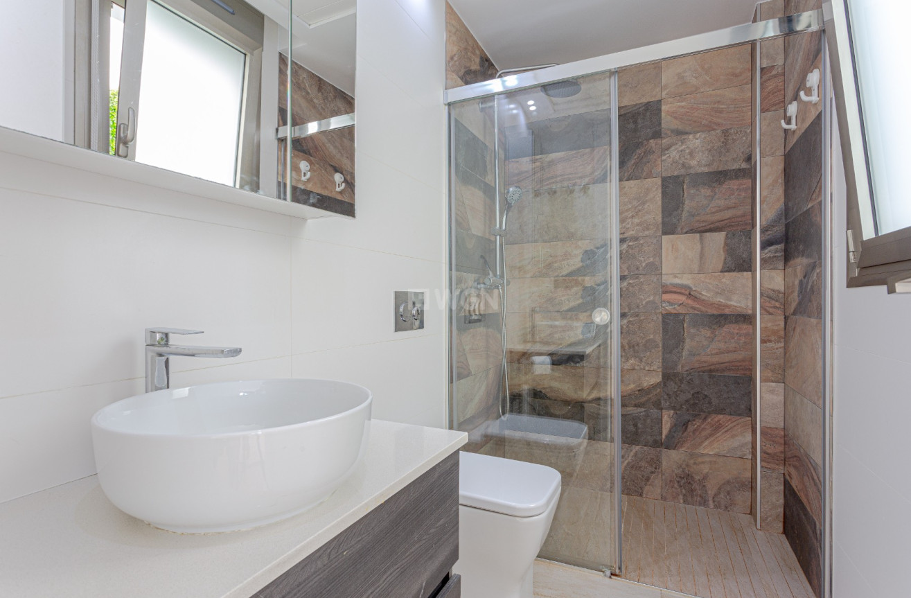 Resale - Villa - Orihuela Costa - Costa Blanca