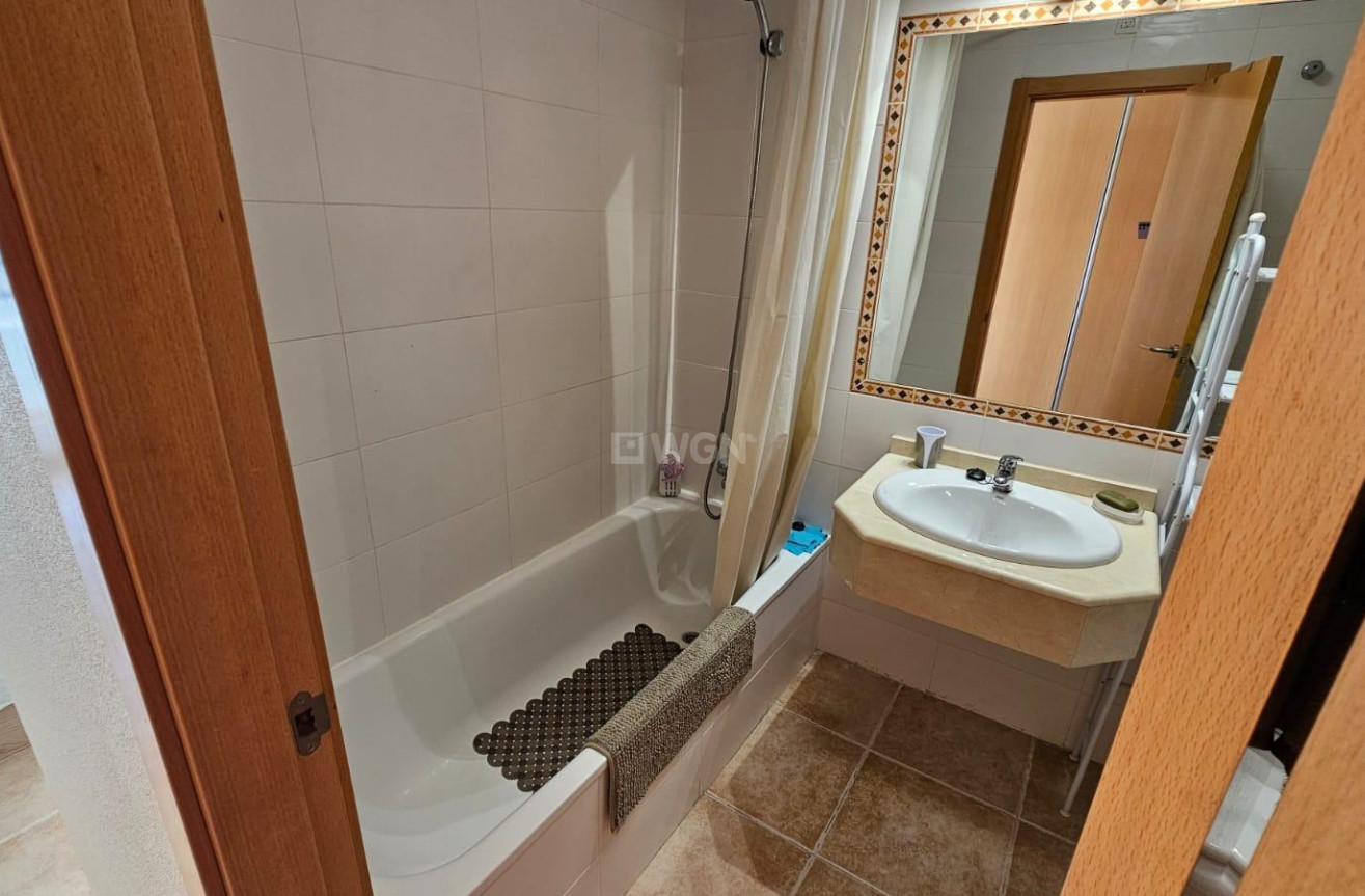 Resale - Apartment / flat - Torrevieja - La Veleta