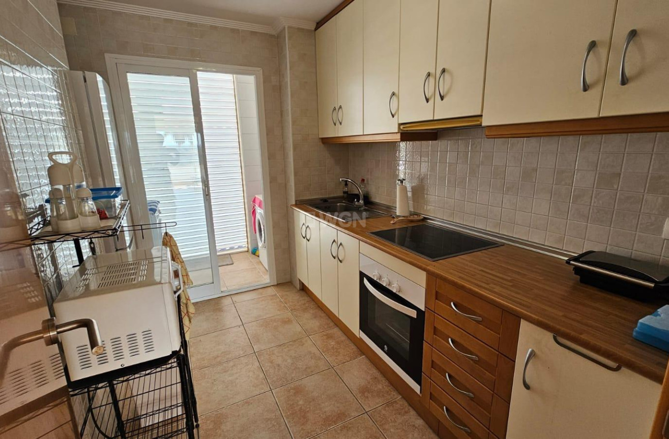 Resale - Apartment / flat - Torrevieja - La Veleta