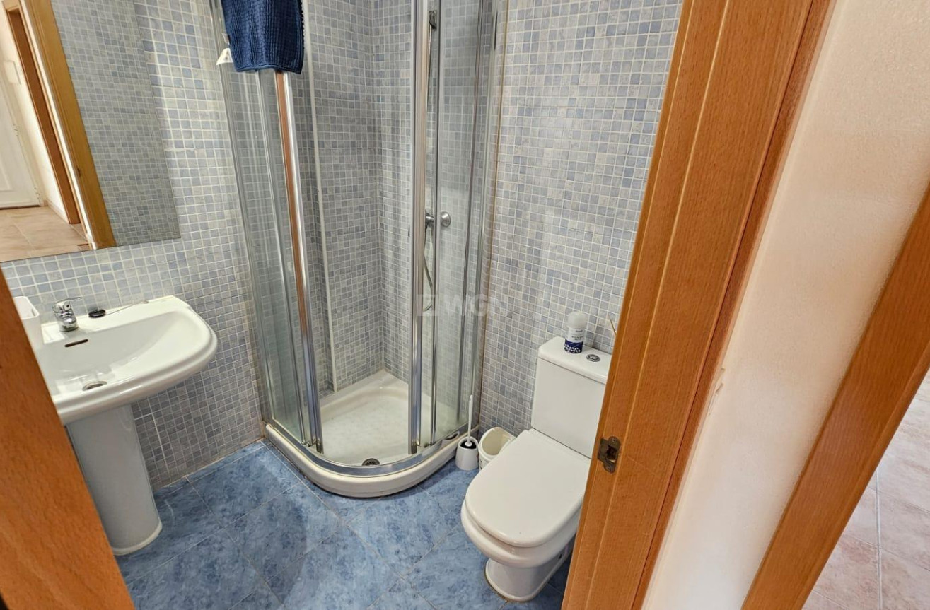 Resale - Apartment / flat - Torrevieja - La Veleta