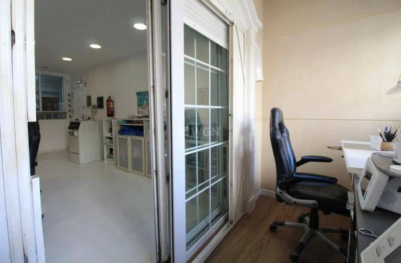 Wiederverkauf - Wohnung - Torrevieja - Estacion De Autobuses